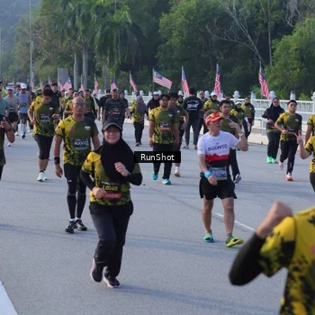 Runner Photo 7120834