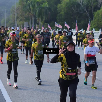 Runner Photo 7120839