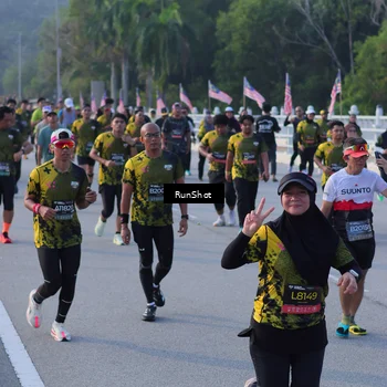 Runner Photo 7120843