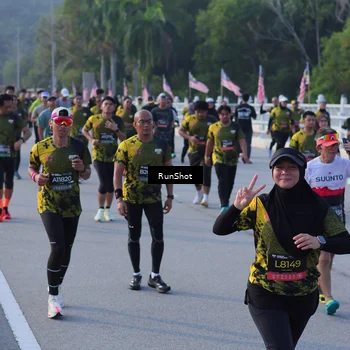 Runner Photo 7120846