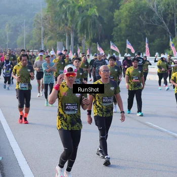 Runner Photo 7120853