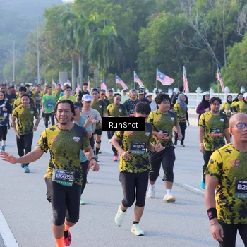 Runner Photo 7120869