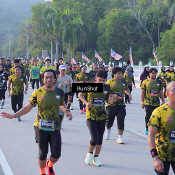 Runner Photo 7120870