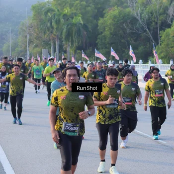 Runner Photo 7120874