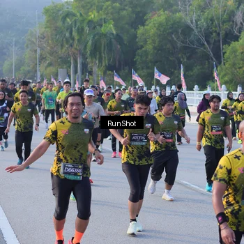 Runner Photo 7120879