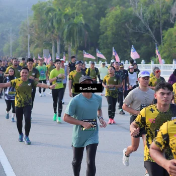 Runner Photo 7120884