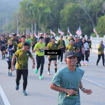 Runner Photo 7120900