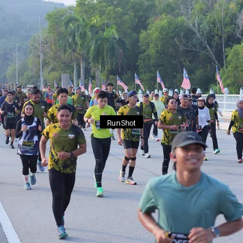 Runner Photo 7120904