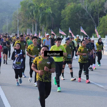 Runner Photo 7120915