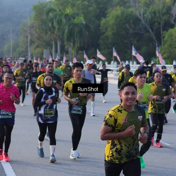 Runner Photo 7120919