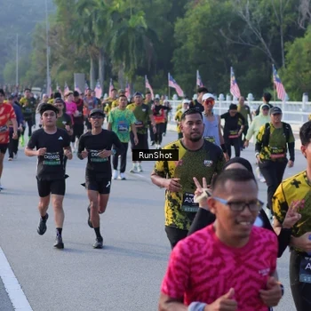 Runner Photo 7120945