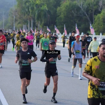 Runner Photo 7120955