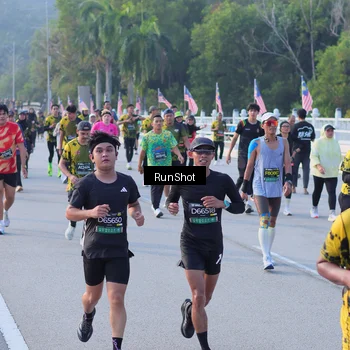 Runner Photo 7120968