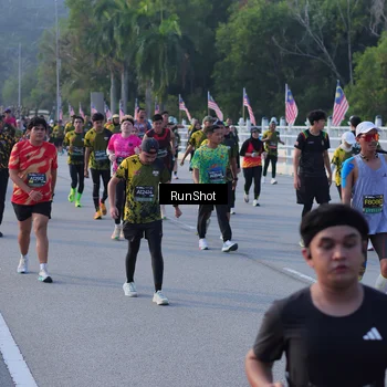 Runner Photo 7120971