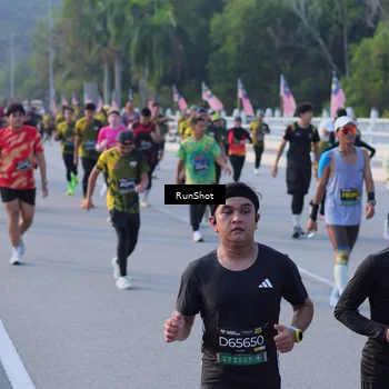 Runner Photo 7120974