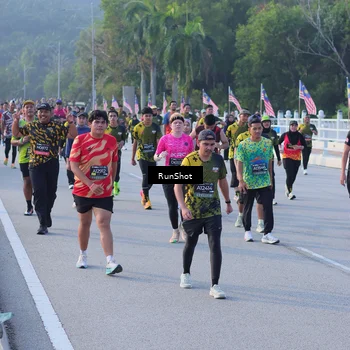 Runner Photo 7120986