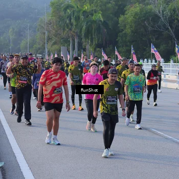 Runner Photo 7120988