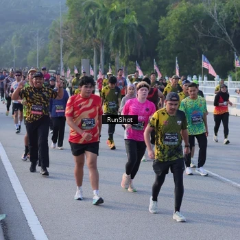 Runner Photo 7120993