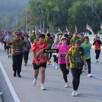 Runner Photo 7120994