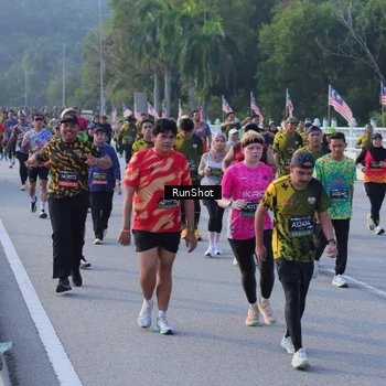 Runner Photo 7120998