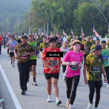 Runner Photo 7121002