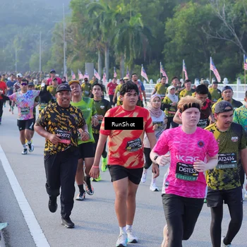 Runner Photo 7121004