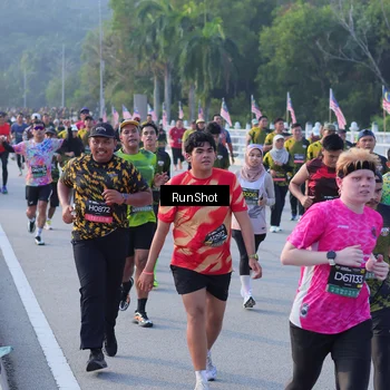 Runner Photo 7121010