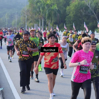 Runner Photo 7121012