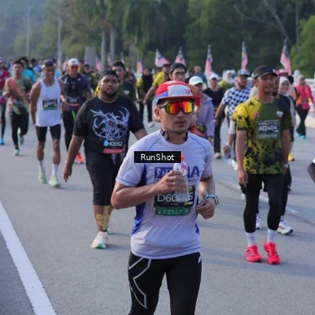 Runner Photo 7121070