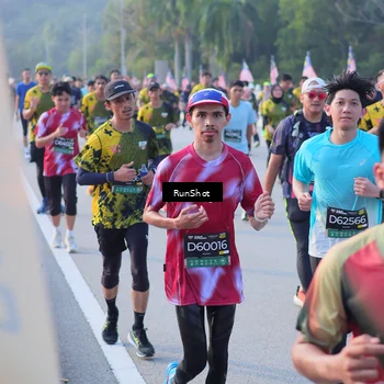 Runner Photo 7121138