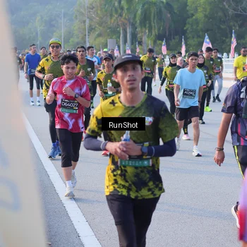 Runner Photo 7121146
