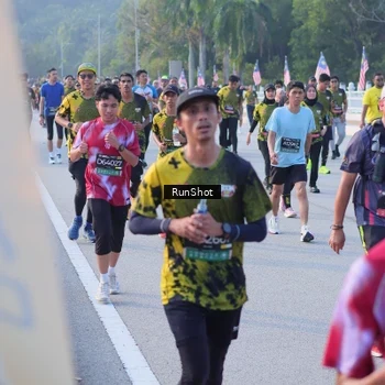 Runner Photo 7121149