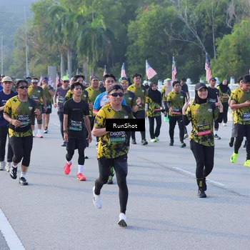 Runner Photo 7121195