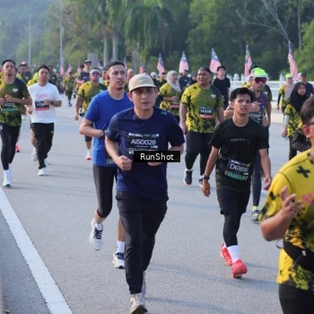 Runner Photo 7121224