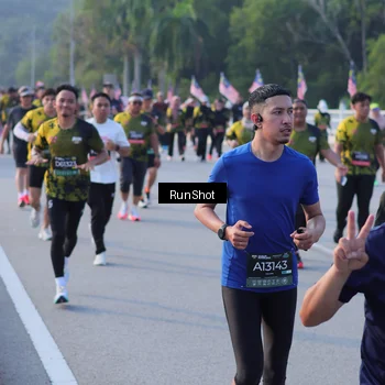 Runner Photo 7121245