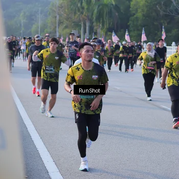 Runner Photo 7121247
