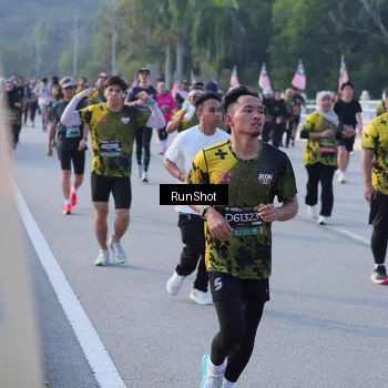 Runner Photo 7121250
