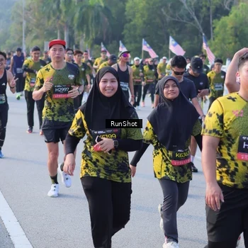 Runner Photo 7123631