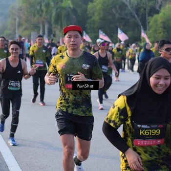 Runner Photo 7123641
