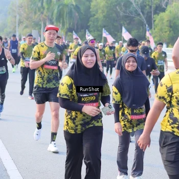 Runner Photo 7123649