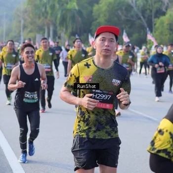 Runner Photo 7123650