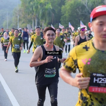 Runner Photo 7123653