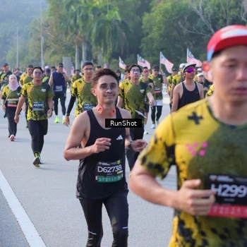 Runner Photo 7123654