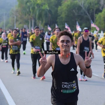 Runner Photo 7123655