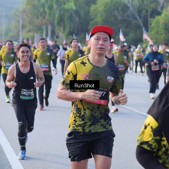 Runner Photo 7123660