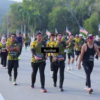 Runner Photo 7123666