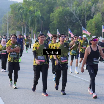 Runner Photo 7123669