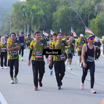Runner Photo 7123672