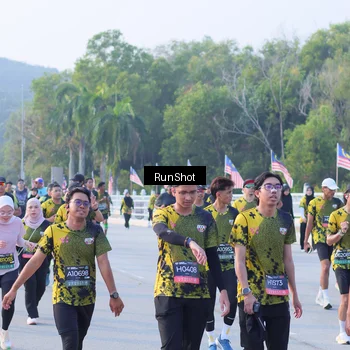 Runner Photo 7123674