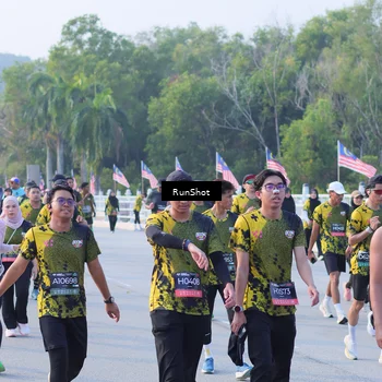 Runner Photo 7123681